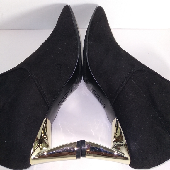 Alfani BAMBEY Black Faux Suede Gold Heel Ankl Bootie Boots- Women's Size- 6.5M - Picture 6 of 10